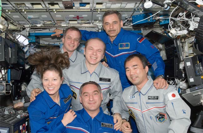 Space Station Astronauts to Land Tonight
